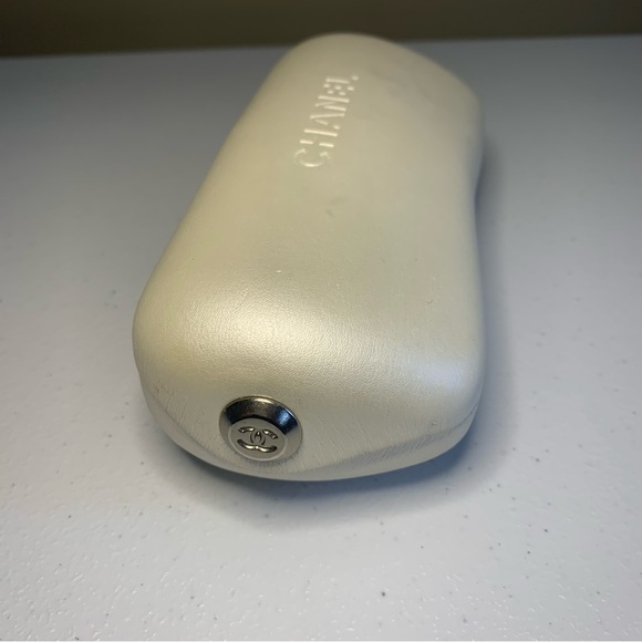 Chanel sunglasses - Picture 5 of 14